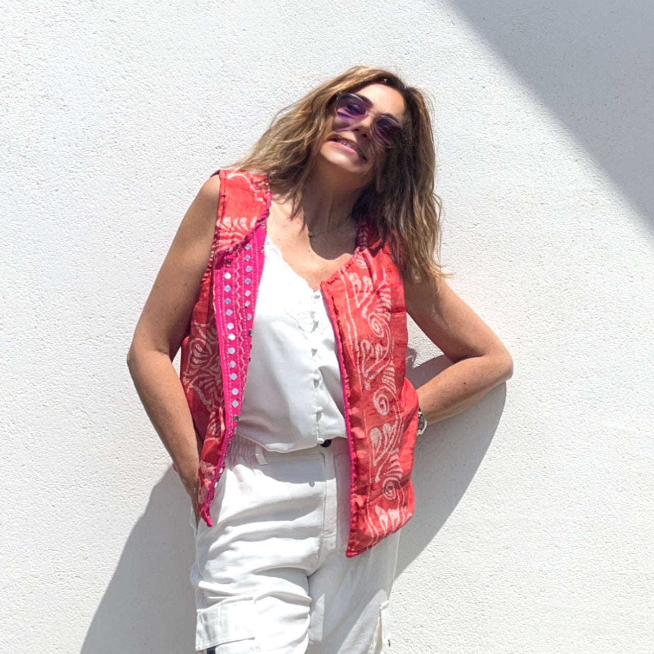Chaleco bordado fusia Formentera