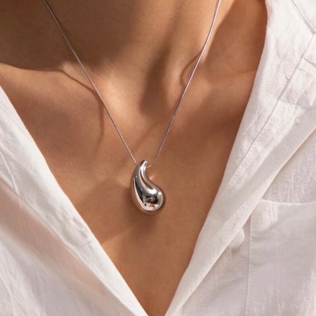Collar Gota