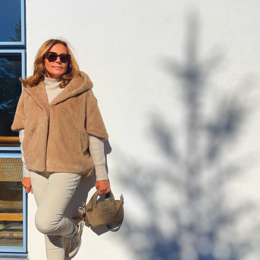 chaqueta Furry beige