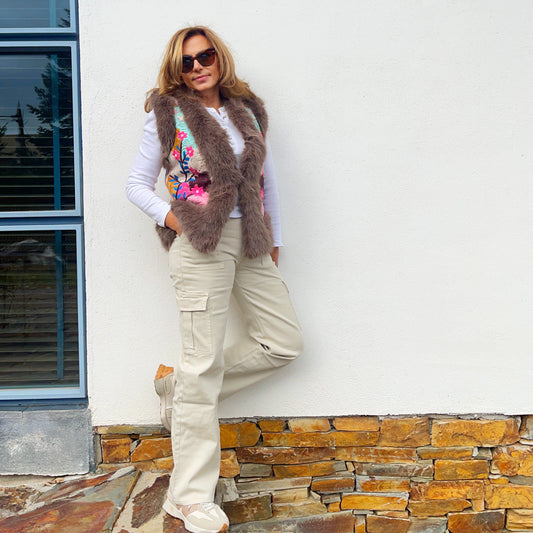 Chaleco Bordado y Furry